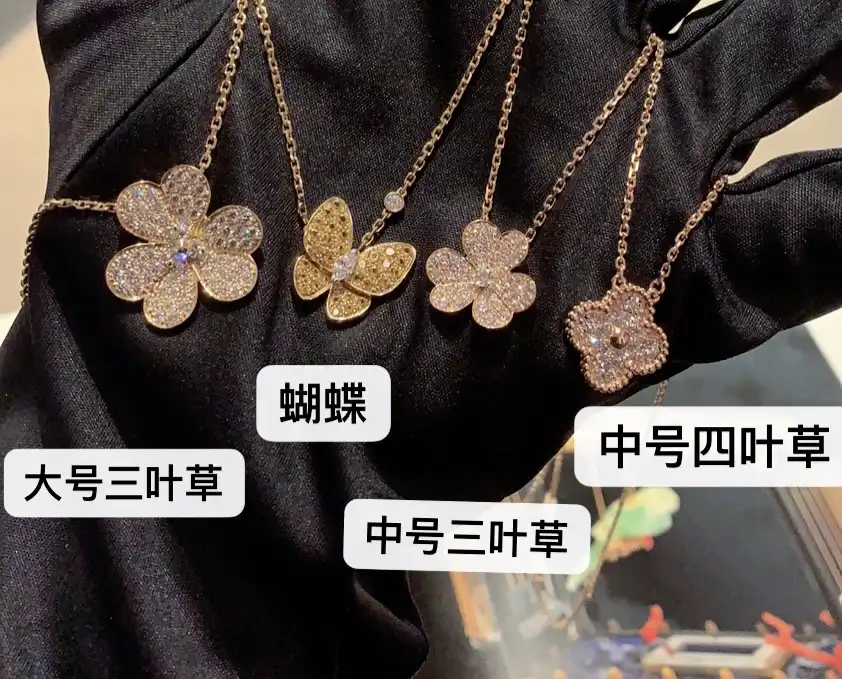 优雅玫瑰金耳圈：时尚搭配必备的首饰单品，助你展现独特魅力！