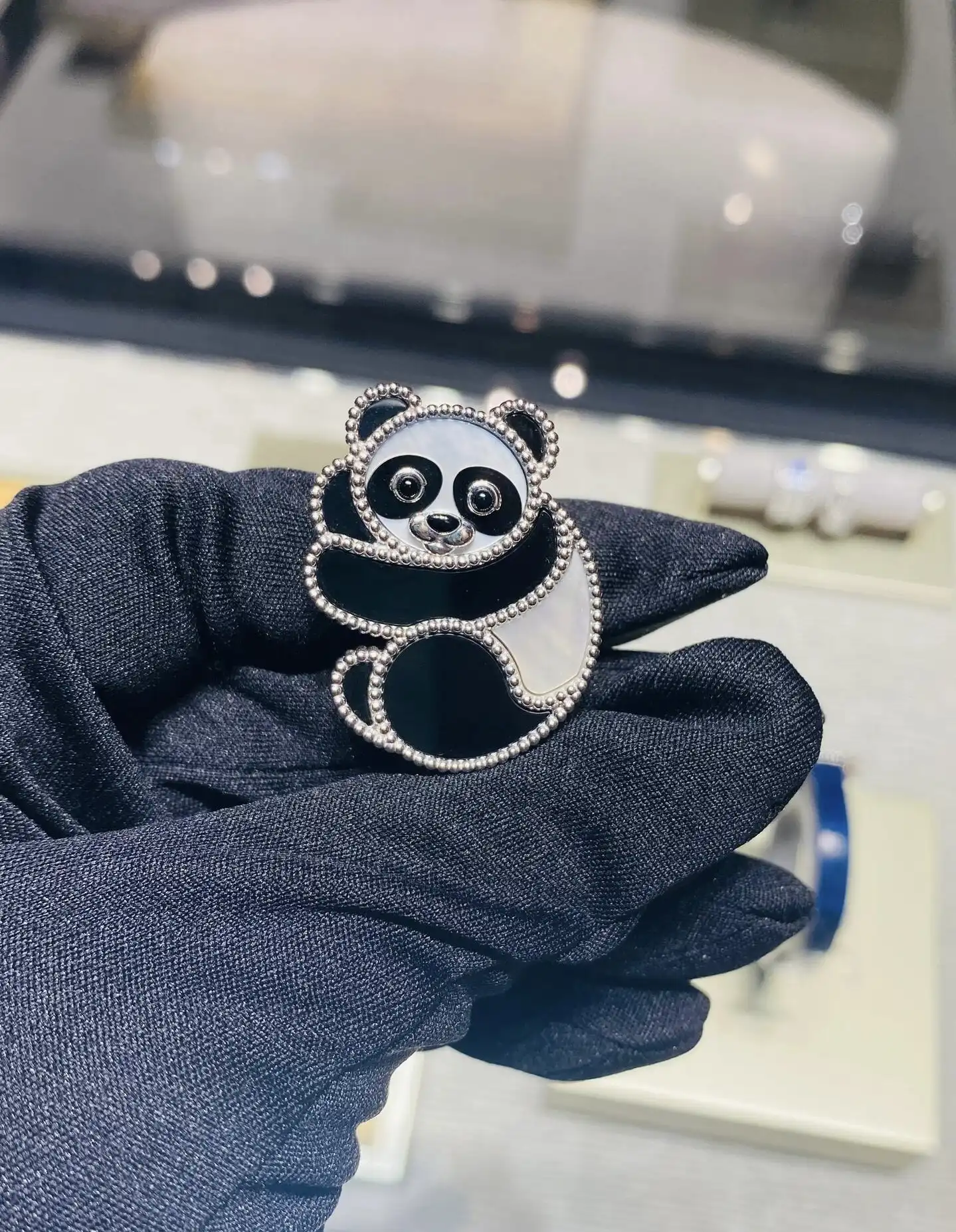 耳环变“耳患”！老爸评测曝光不合格耳饰