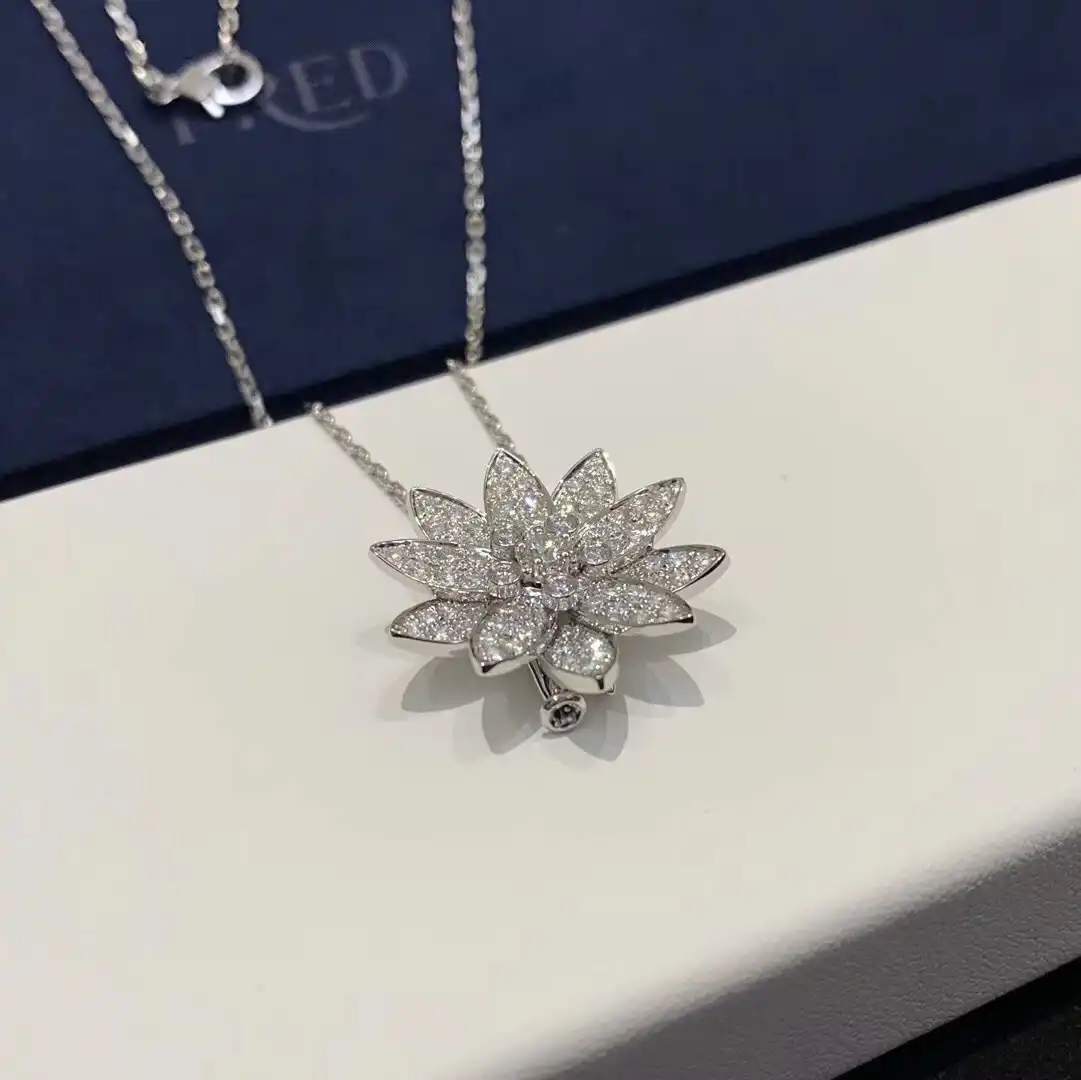 时尚爆款推荐：玫瑰金耳钉，尽显优雅气质，让你轻松成为焦点！🌹SEO优化标题