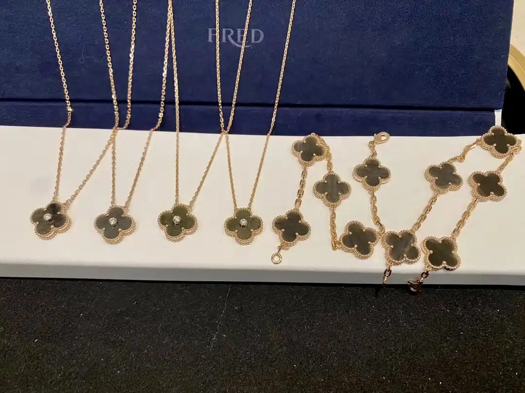 黄杨钿甜200万的耳环什么概念，为何这么贵