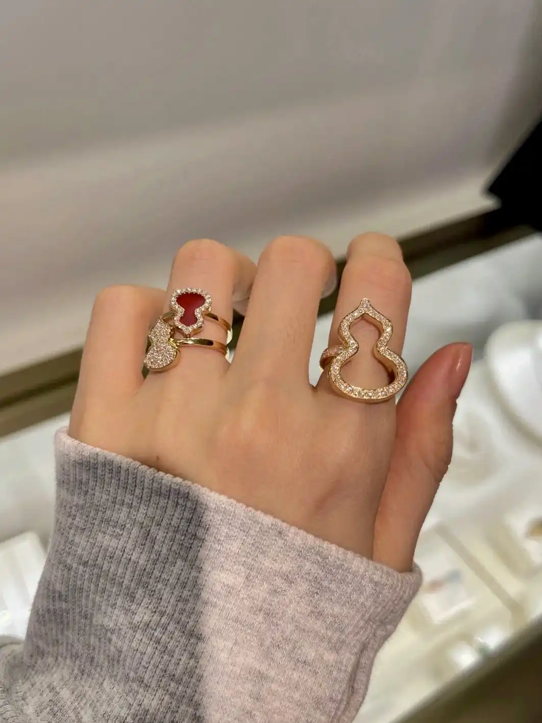 黄杨钿甜的耳环，为什么这么贵？
